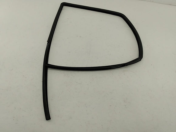 Jeep Cherokee Driver Left Front Window Glass Seal