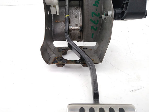 Pontiac Solstice Brake Pedal