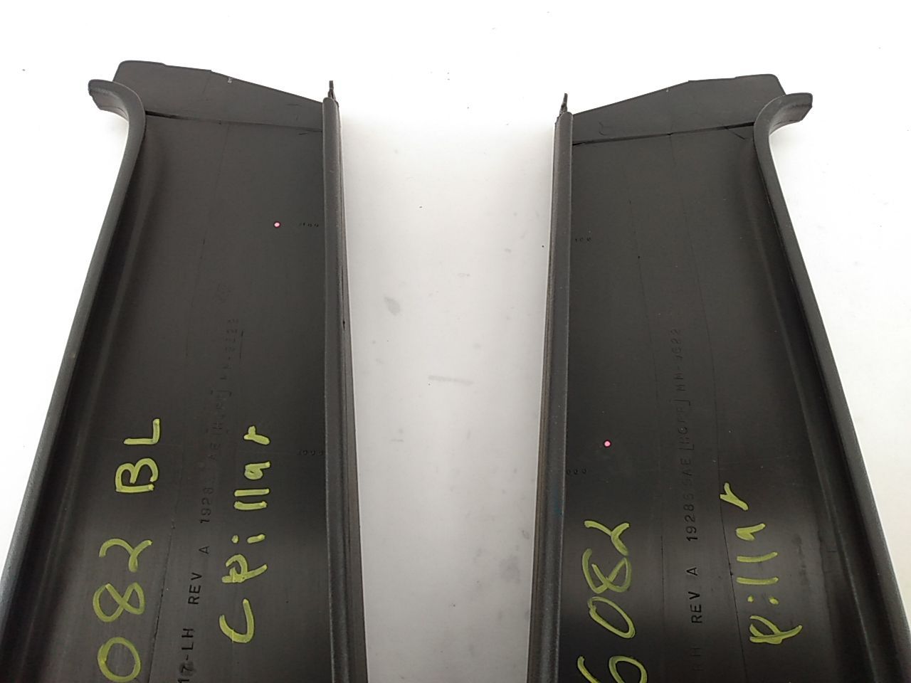 Jeep Cherokee Pair Of Rear C Pillar Trims