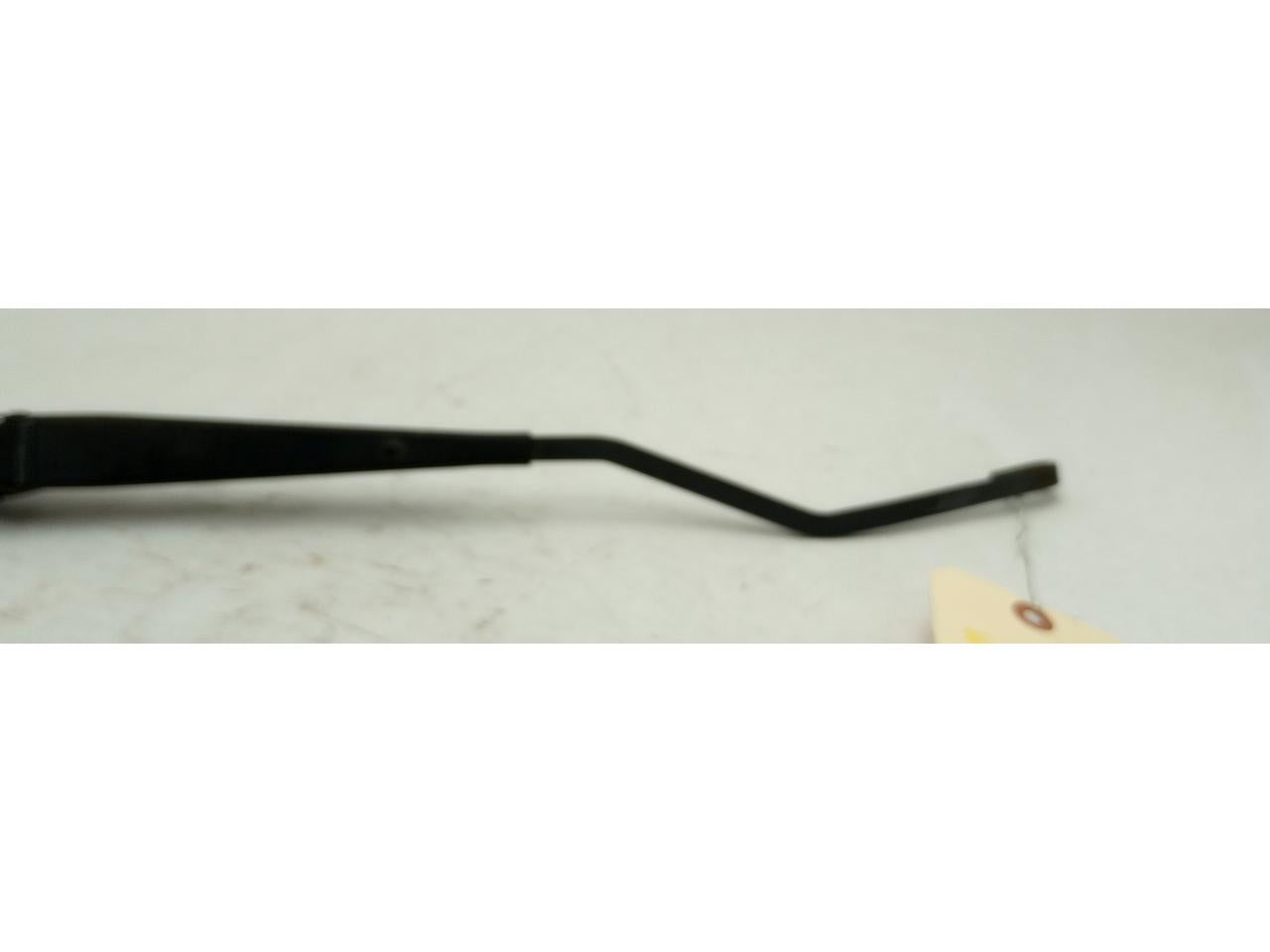 Jeep Cherokee Passenger Right Windshield Wiper Arm