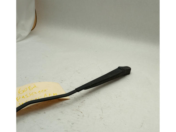 Jeep Cherokee Passenger Right Windshield Wiper Arm
