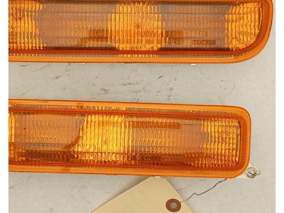 Jeep Cherokee Pair Of Front Turn Signal Lights