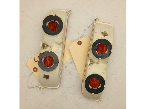 Jeep Cherokee Pair Of Front Turn Signal Lights