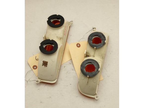 Jeep Cherokee Pair Of Front Turn Signal Lights