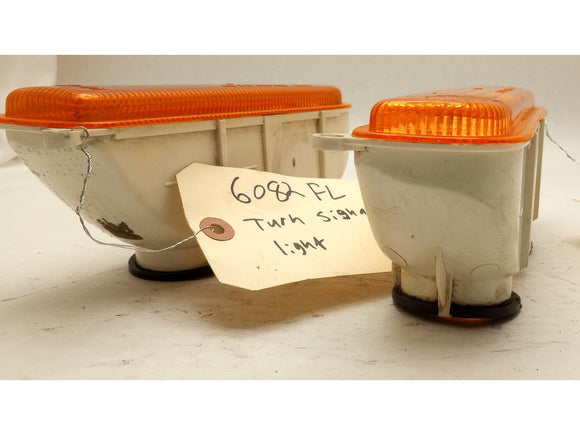 Jeep Cherokee Pair Of Front Turn Signal Lights