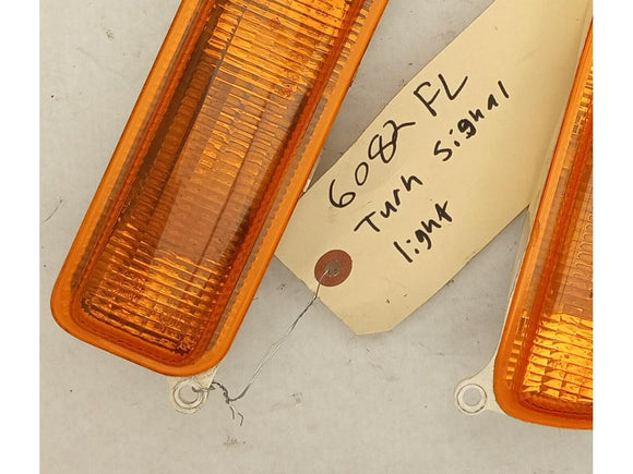 Jeep Cherokee Pair Of Front Turn Signal Lights