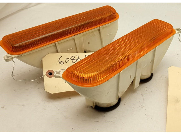 Jeep Cherokee Pair Of Front Turn Signal Lights