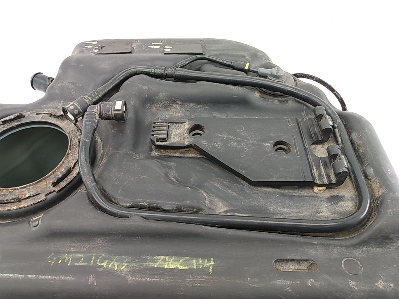 Pontiac Solstice Fuel Gas Tank