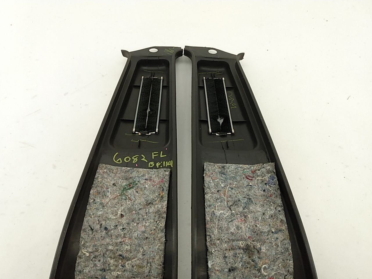 Jeep Cherokee Pair Of Interior B Pillar Trims
