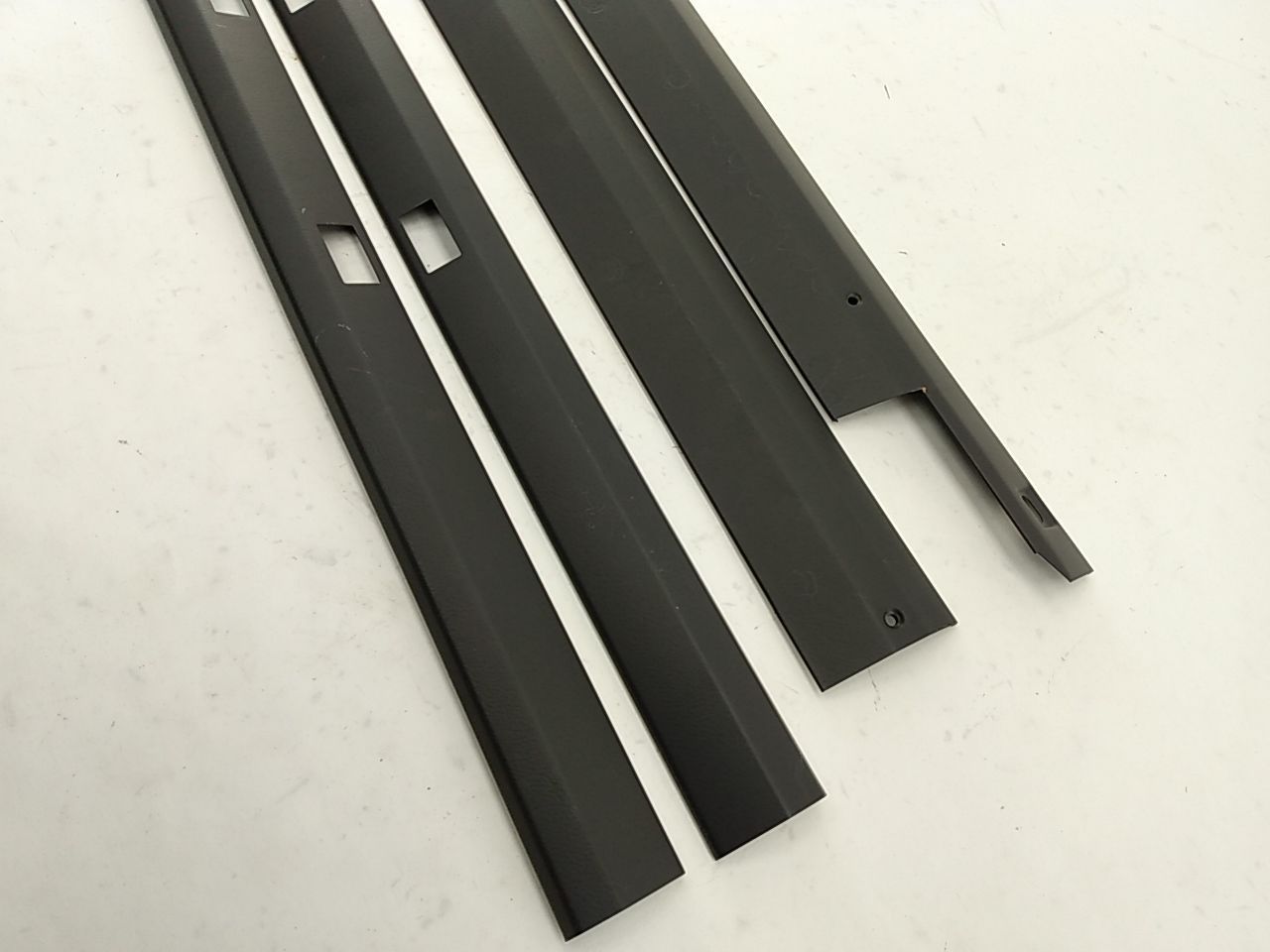 Jeep Cherokee Set Of Upper Roof Trim Moldings