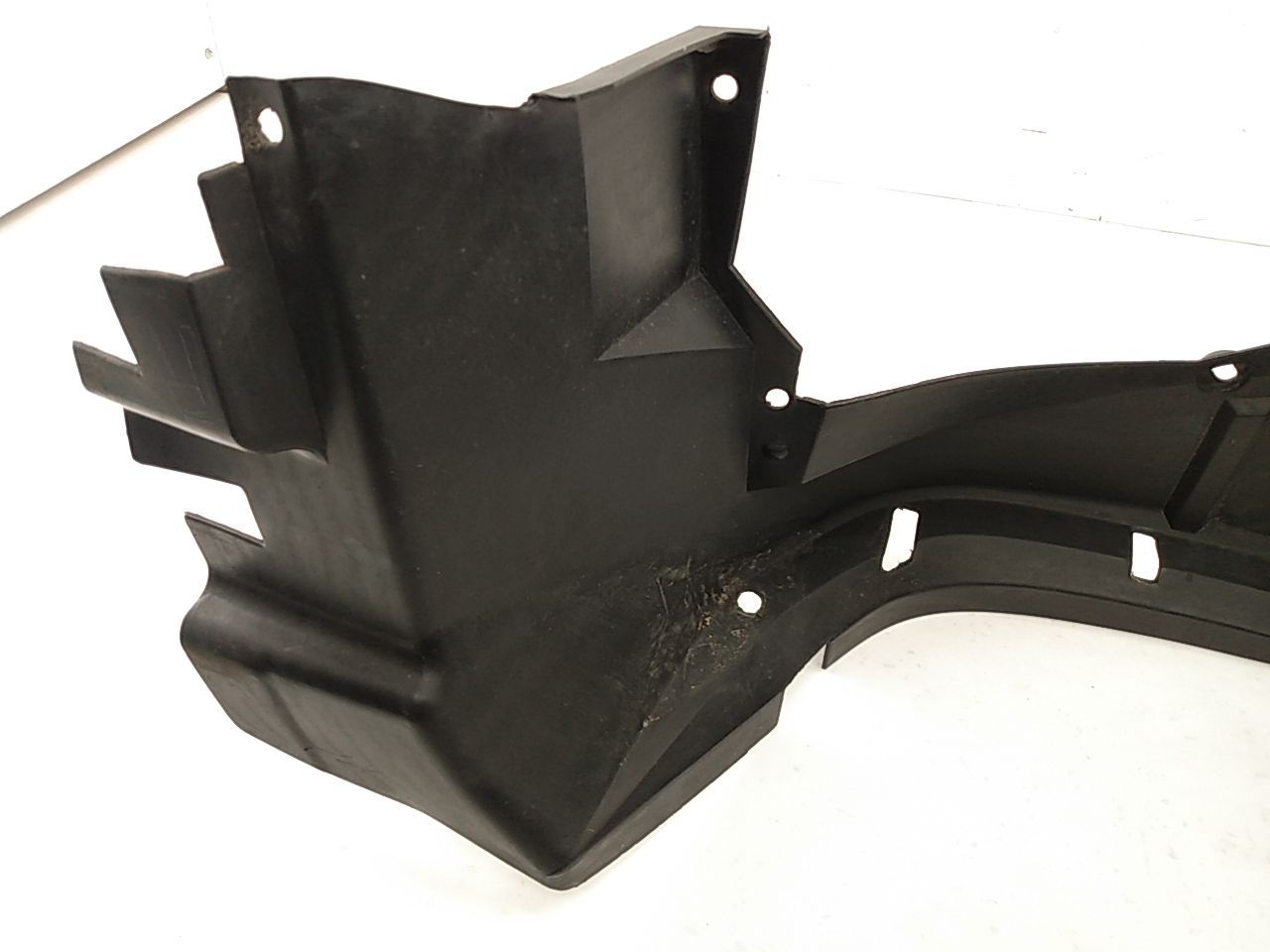 Jeep Cherokee Passenger Right Front Inner Fender Liner