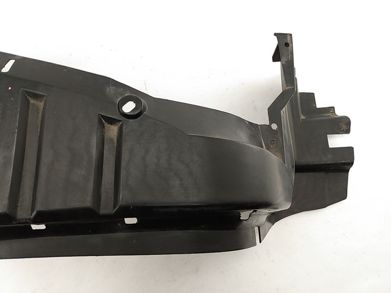 Jeep Cherokee Passenger Right Front Inner Fender Liner