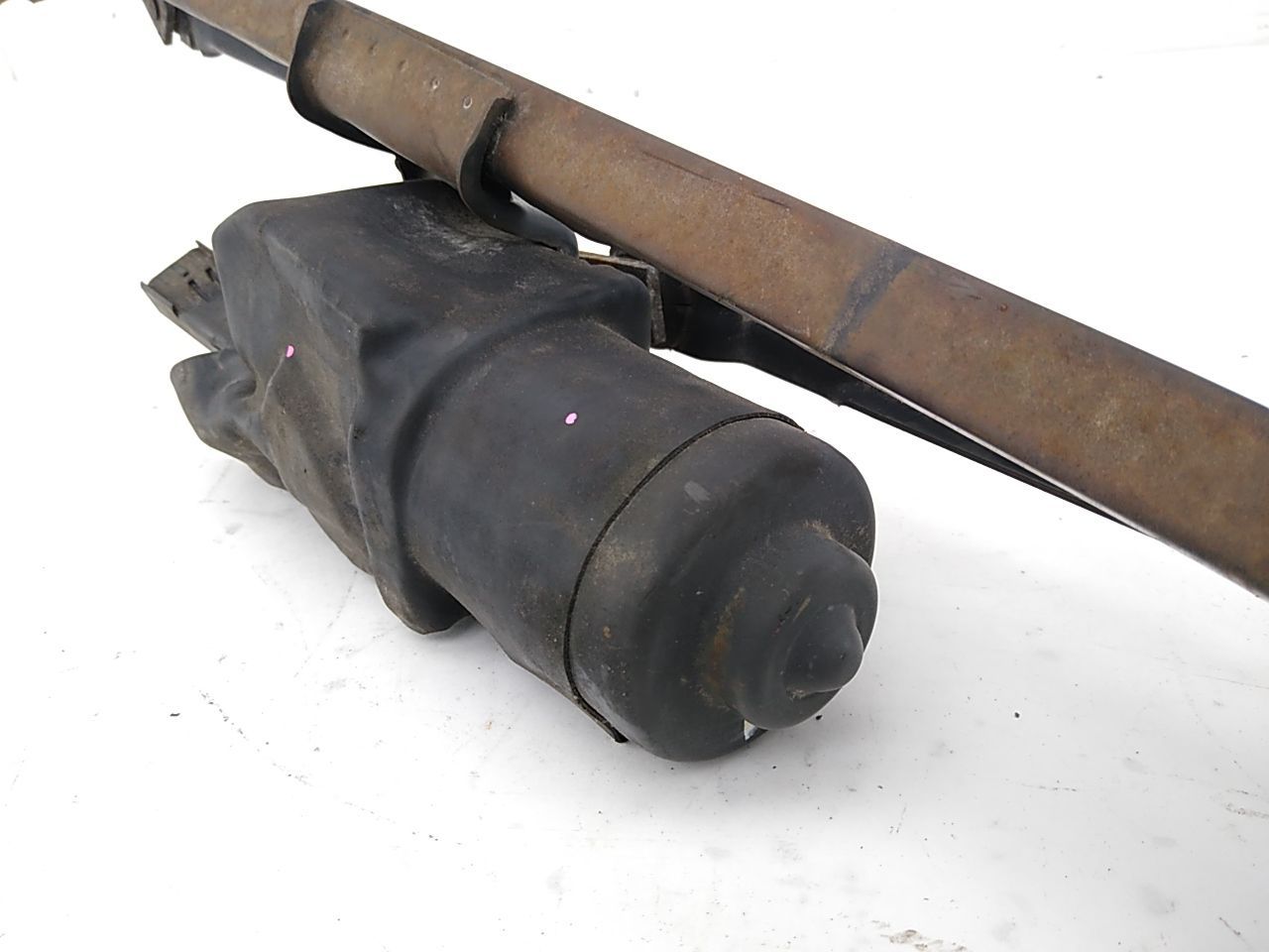Jeep Cherokee Front Windshield Wiper Transmission And Motor
