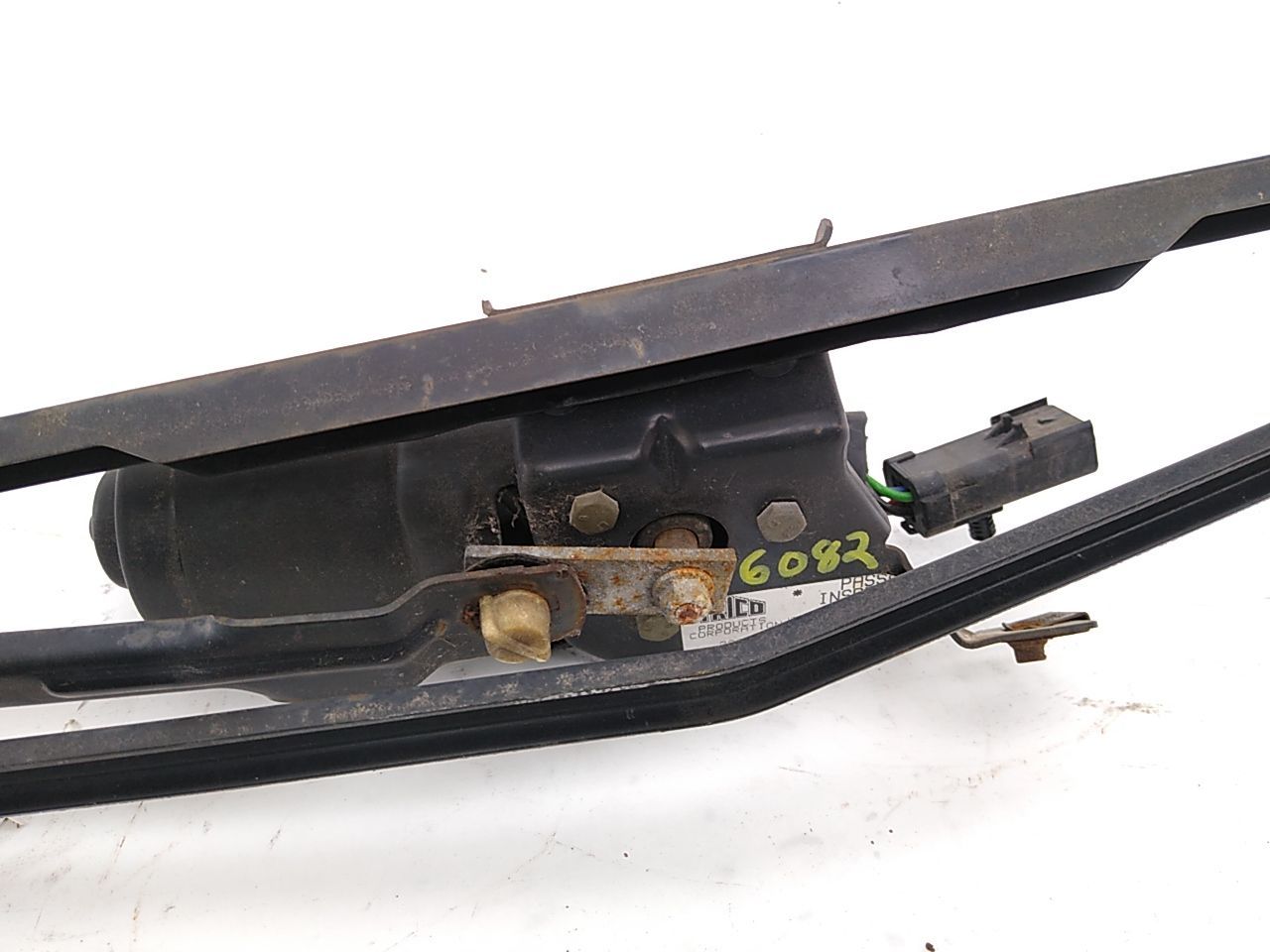 Jeep Cherokee Front Windshield Wiper Transmission And Motor