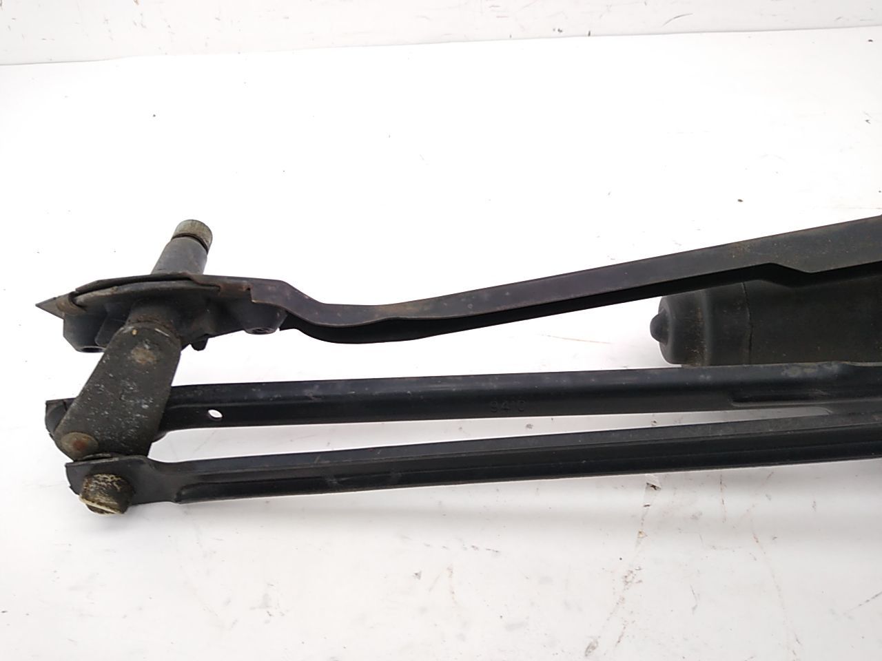 Jeep Cherokee Front Windshield Wiper Transmission And Motor