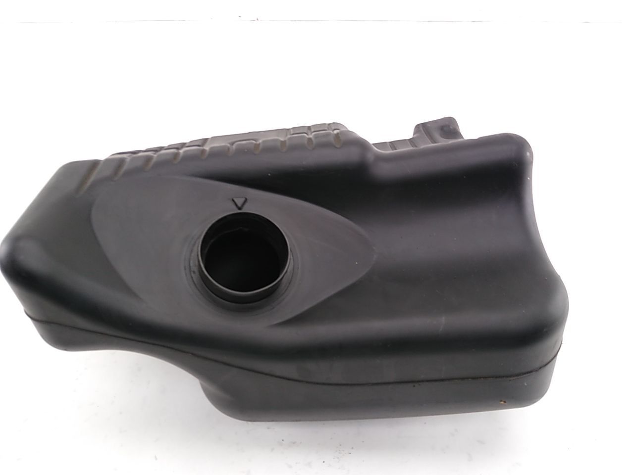 Pontiac Solstice Air Cleaner Resonator Housing