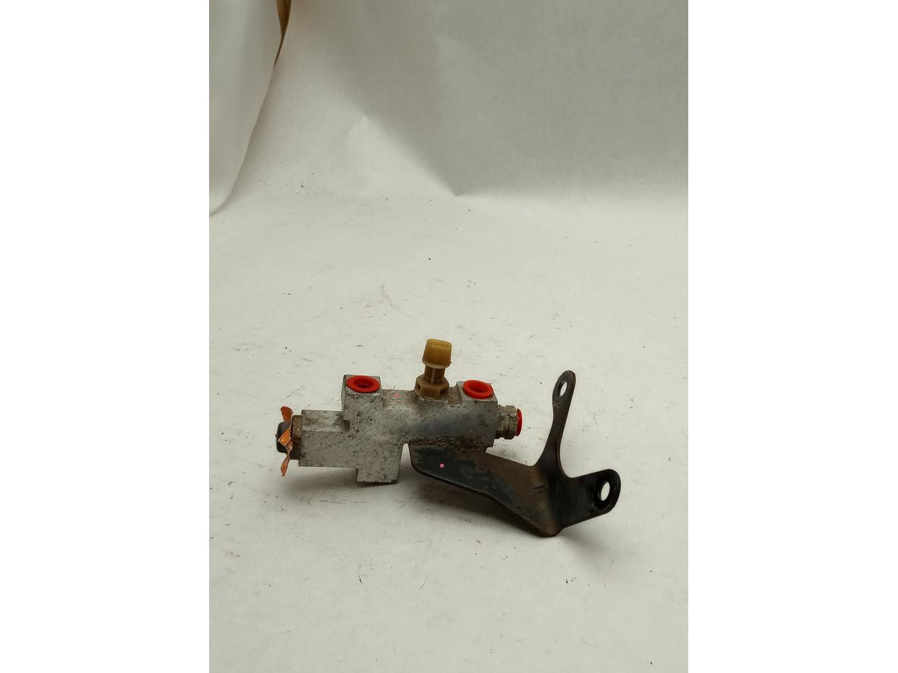 Jeep Cherokee Brake Proportioning Valve