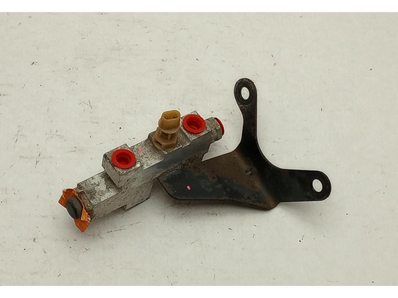 Jeep Cherokee Brake Proportioning Valve