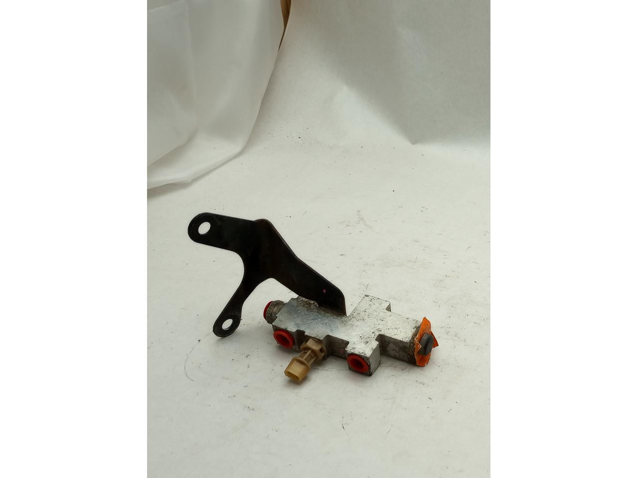Jeep Cherokee Brake Proportioning Valve