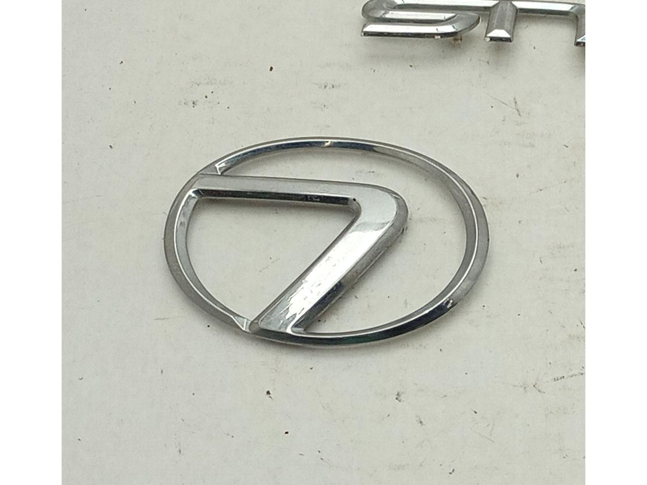 Lexus SC400 Trunk Lexus Emblem And Badge