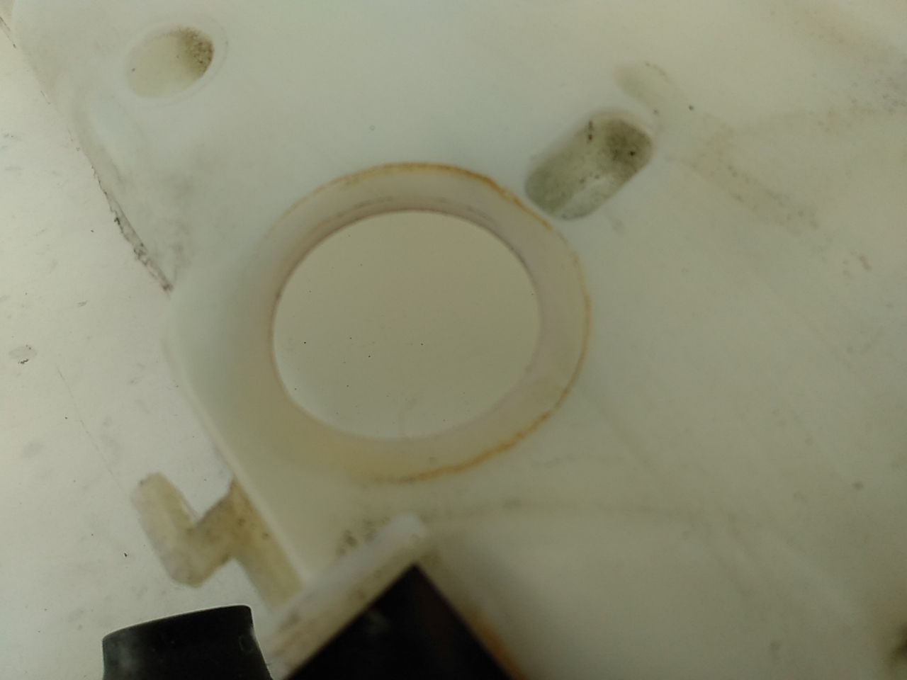 Jeep Cherokee Windshield Washer Fluid Reservoir