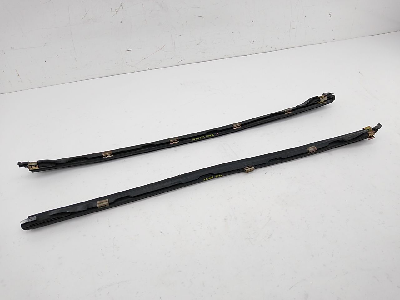 Lexus SC400 Pair Of Front Door Window Sweeps - 0