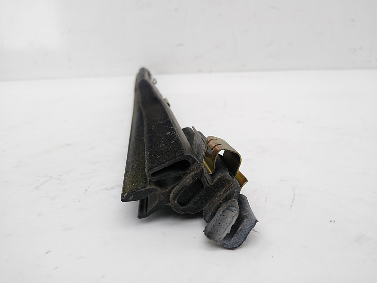 Lexus SC400 Pair Of Front Door Window Sweeps