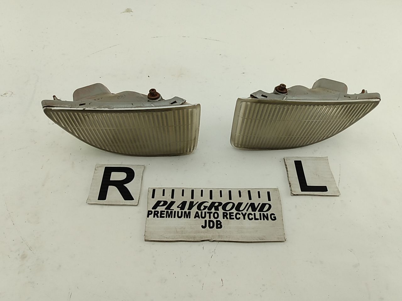 Lexus SC400 Pair Of Front Turn Signal Corner Lights