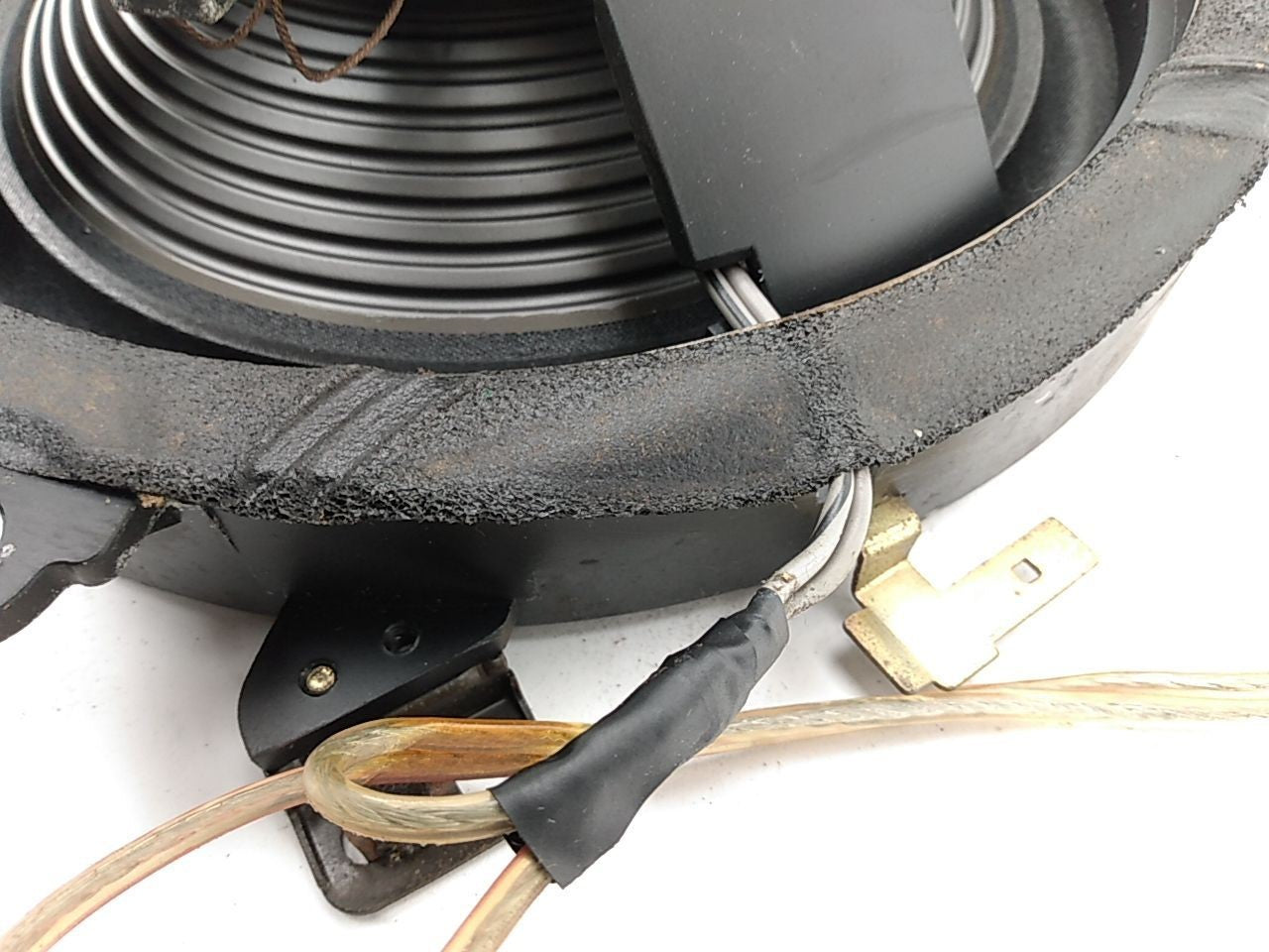 Lexus SC400 Rear Center Subwoofer Speaker