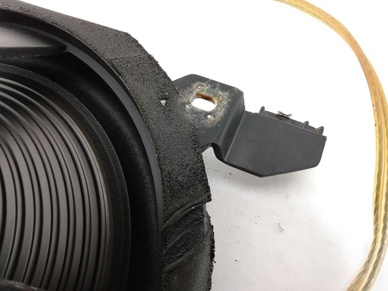 Lexus SC400 Rear Center Subwoofer Speaker