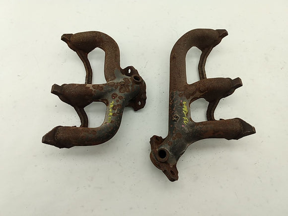 Jeep Cherokee Pair Of Exhaust Manifolds