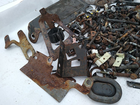 Ford Bronco Dismantling Hardware Fasteners Bolts Nuts