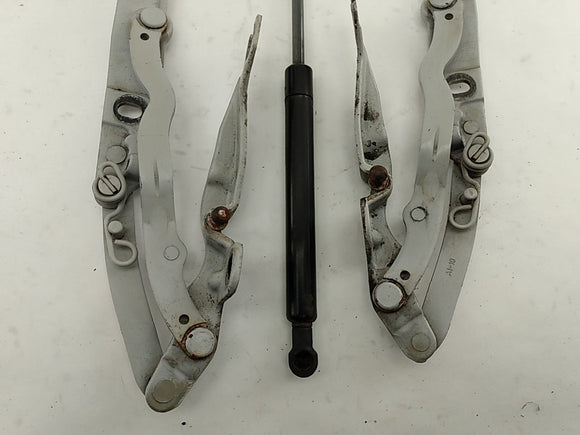 BMW Z4 Pair Of Trunk Hinges