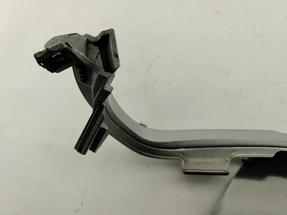 BMW Z4 Driver Left Rear Tail Lamp Bezel