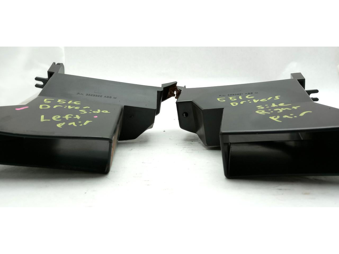 Buick Reatta Pair Of Dashboard Air Ducts