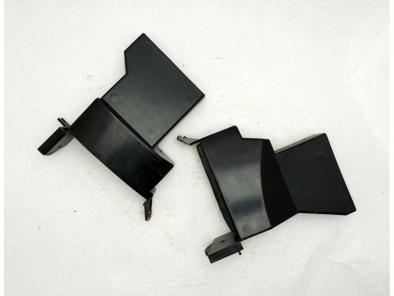Buick Reatta Pair Of Dashboard Air Ducts