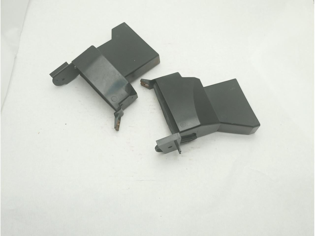 Buick Reatta Pair Of Dashboard Air Ducts