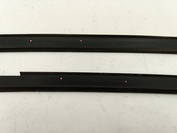 Buick Reatta Pair Of Front Outer Window Sweeps