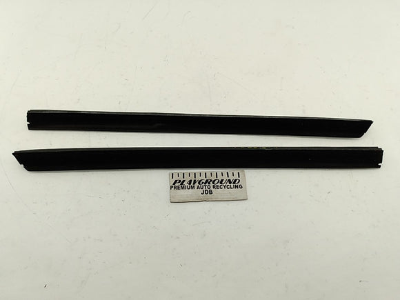 Buick Reatta Pair Of Front Inner Door Window Seals