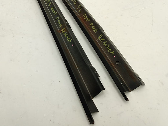 Buick Reatta Pair Of Front Door Panel Retainers