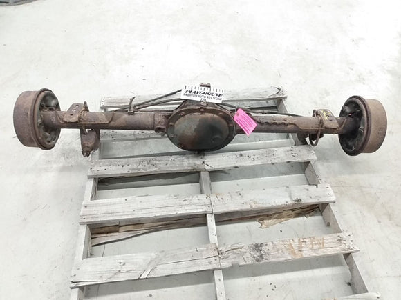 Jeep Cherokee Complete Rear Axle Assembly