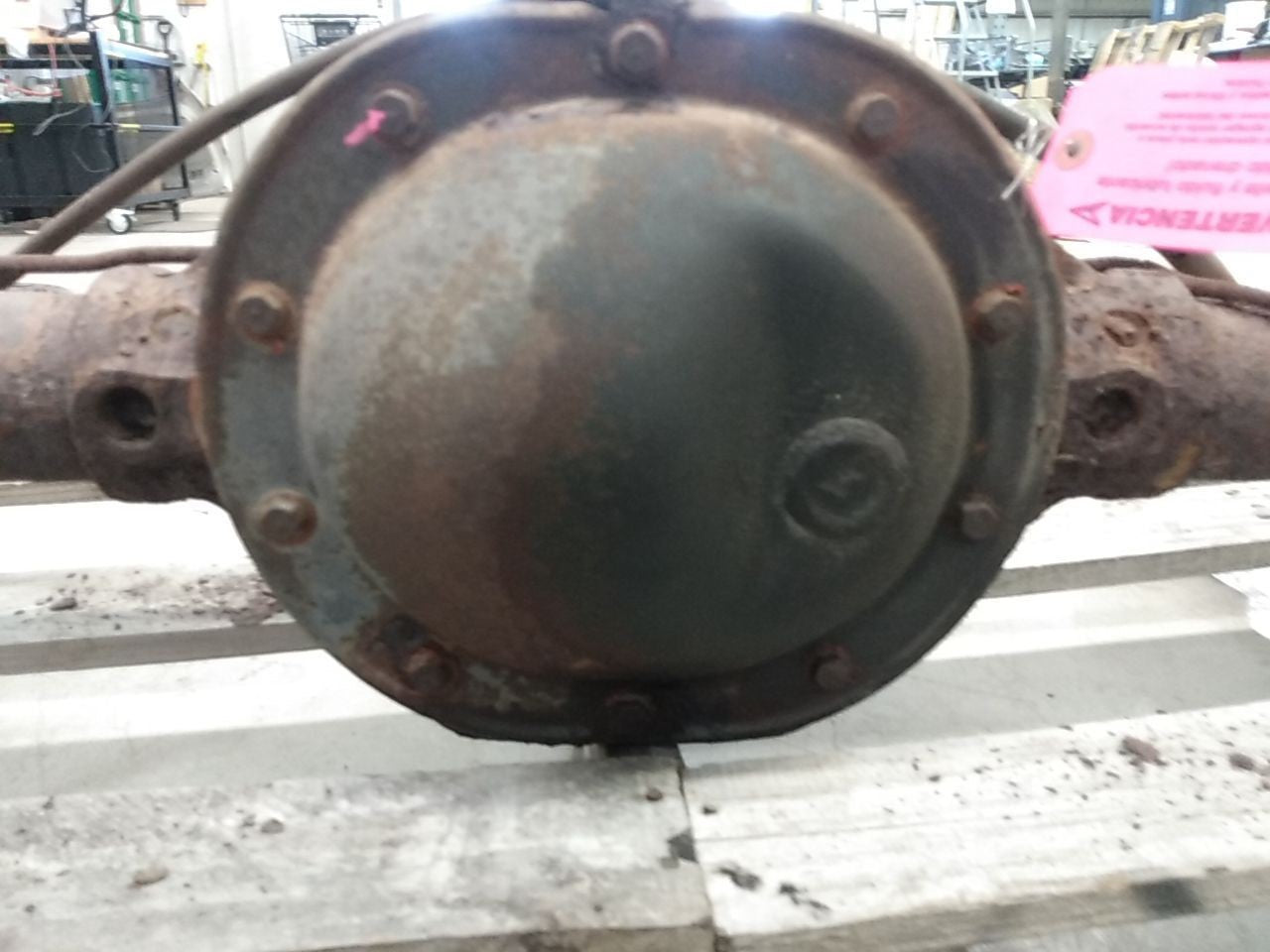 Jeep Cherokee Complete Rear Axle Assembly