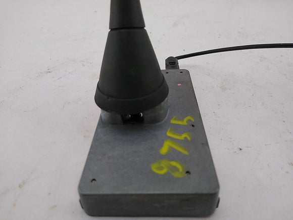 BMW Z4 Radio Antenna Amplifier Diversity & Receiver Module