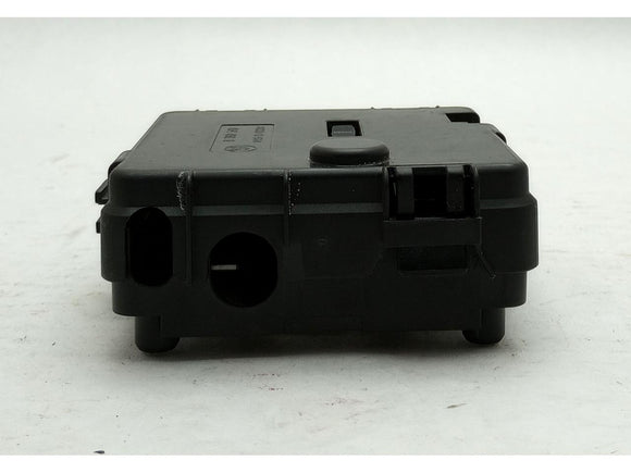 BMW Z4 Battery Cable Fuse Box