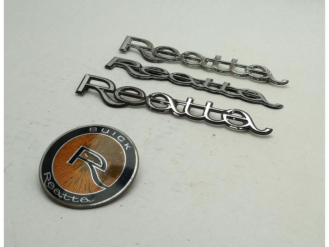 Buick Reatta Hood & Door Badge Emblem