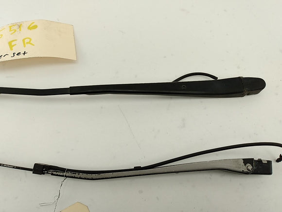 Buick Reatta Pair Of Windshield Wiper Arms
