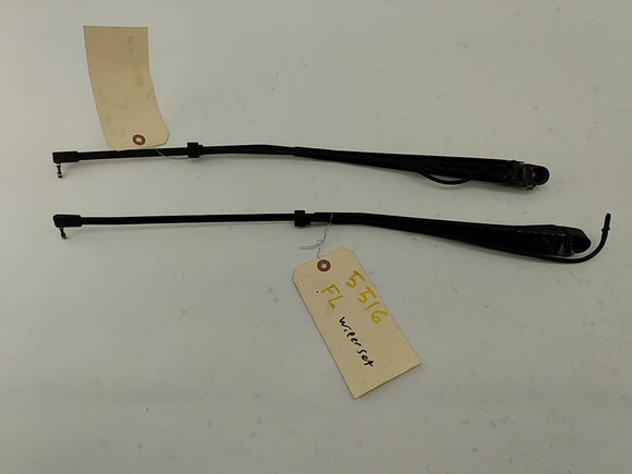 Buick Reatta Pair Of Windshield Wiper Arms