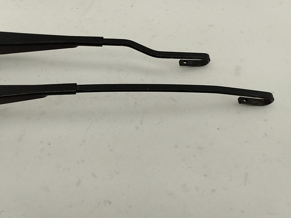BMW Z4 Pair Of Windshield Wiper Arms