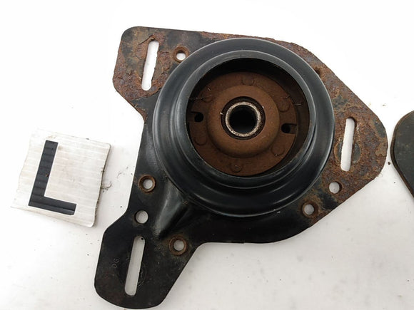 Pontiac Firebird Pair Of  Front Upper Shock Strut Mount Plates