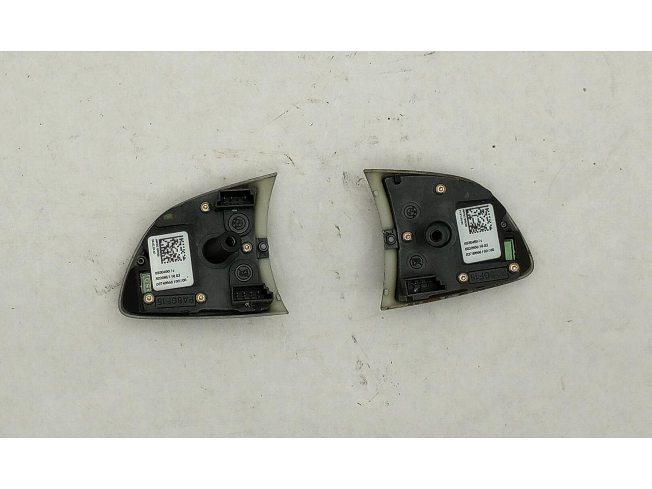 BMW Z4 Pair Of Steering Wheel Switches